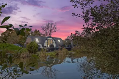 Image de The Lake House - Private Hot Tub