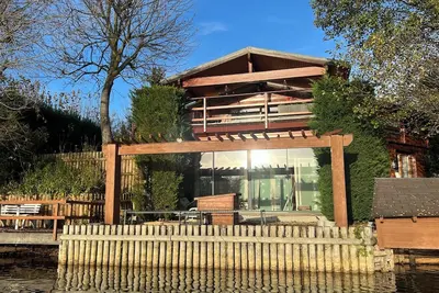 Image de Chalet en bord de lac, havre de paix et de nature Ă moins 100km de Paris
