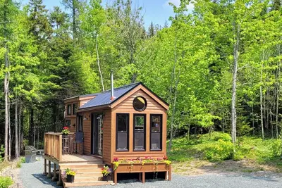 Image de Private Brook-Side Tiny House in the Woods with Gazebo