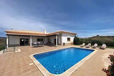 Image de Casa Kokomo - 3 Bedroom Country Villa with Private Pool & Distant Sea Views