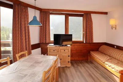 Image de Pied des pistes de ski, 7ème étage, vue montagne, balcon, télévision, casier à ski, 38m², Les Orres