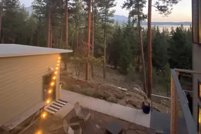 Image de Montana Mountain Cabin on Finley Point, Flathead Lake, Montana
