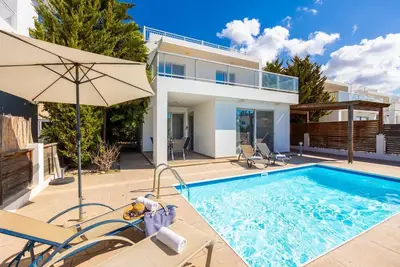 Image de Villa Coral Bay 4 - Trois Chambres Villa, Couchages 6