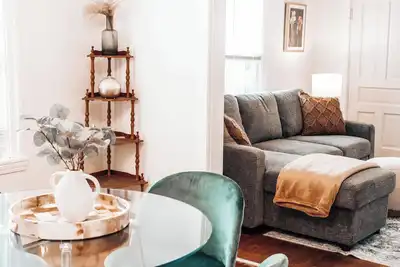 Image de Cozy Cottage - 20 Minutes from Niagara Falls