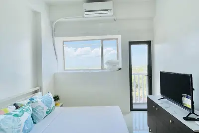 Image de Charming Studio with Private Balcony