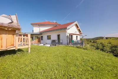 Image de Appartement 12 personnes au calme, au plein coeur de la vallée de la Loue