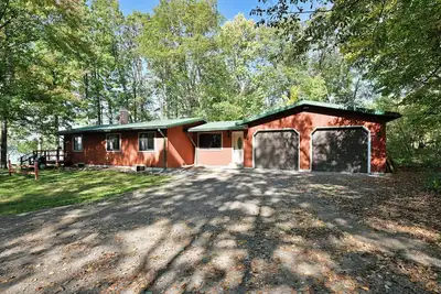 Image de Sunset Hideaway - newly renovated cabin on Lake Chetac