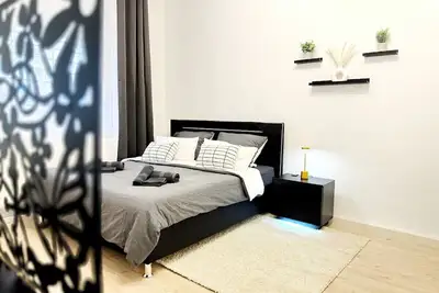 Image de Spacious Loft Living: 130m² Apartment Near Berlin's Top Sights