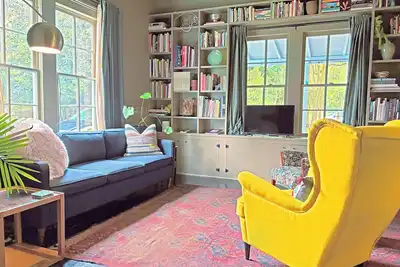 Image de Charming Home 2 miles to Uga