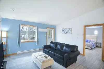 Image de Tucked Away, Walk to Beach, Pet Friendly, Relax