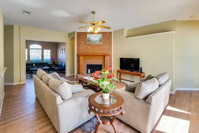 Image de Pet-Friendly Murphy Home: Fenced Yard & Patio!