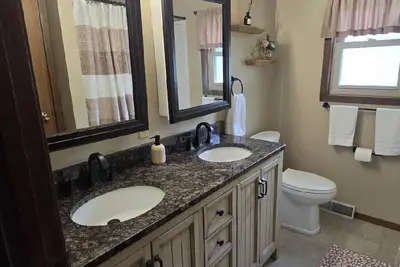 Image de Charming 3-bedroom home in the heart of Cassville!