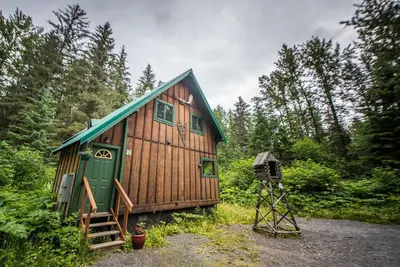 Image de Abode Well Cabin King Bed Wifi Full Bath
