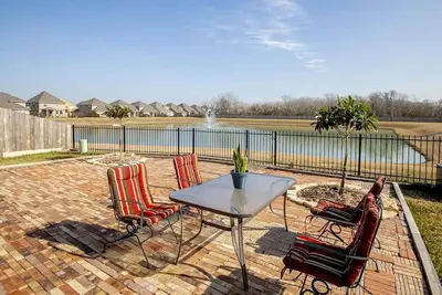 Image de Gate Community Resident with Lake View + 5 bedroom