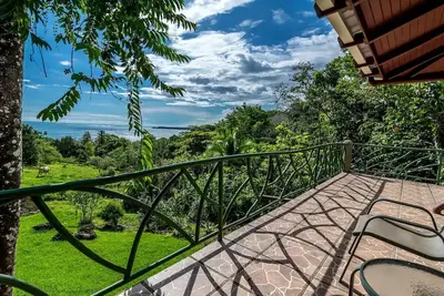 Image de Ocean View - Breakfast Included