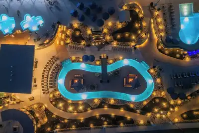 Image de Splash at the Resort Waterpark, Unwind Fireside & Soak in the Hot Tub - Lazzee River Getaway