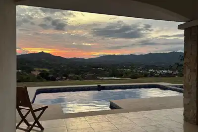 Image de Enjoyable 3-bedroom house in Atenas with stunning views