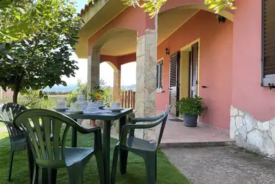 Image de Villa-Sleeps4-Parking-Garden-Barbecue