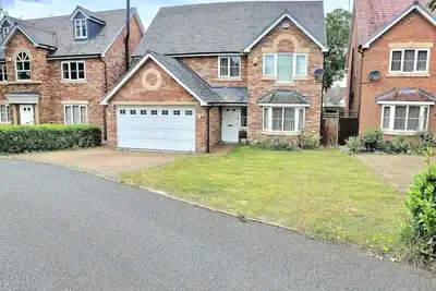 Image de Rhuddlan 5-Bed House, Sleeps 7, Pet-Friendly