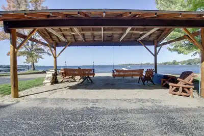 Image de Shawano Lake Cabin w/ Boat Dock!