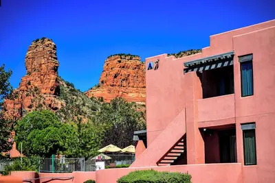 Image de Great Amenities for Groups! Pool, Bbq Facilities, Close to Sedona Trail Zen