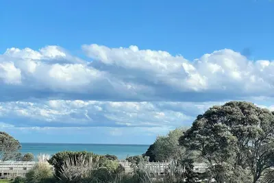 Image de Ocean Breeze at Wainui