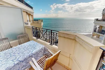 Image de Confortable 2p en centre-ville avec parking et terrasse