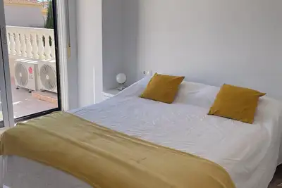 Casa Galesa. Charming 3-bedroom villa with Ac and WiFi close to the beach