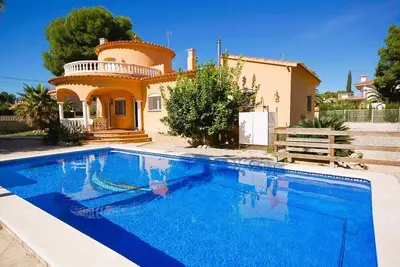 Image de Saona Villas (Vn Laure) : villa 8 personnes, piscine privée, wifi, plage 3, 5 km