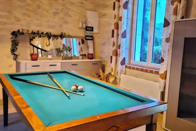 Image de Ancienne maison garde barrière, spa, billard proche Zoo de Beauval, château Loire.