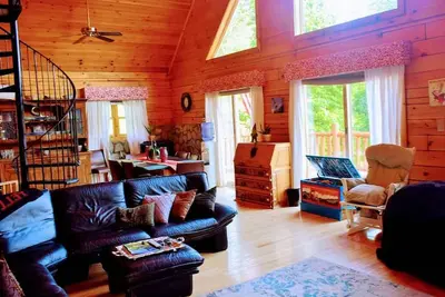 Image de Mountain Bliss: Spacious Retreat Near Killington, 5 Br, 3 Ba Hot tub Sleeps 15