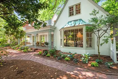 Image de Downtown Durham Historic Manor & Event Space