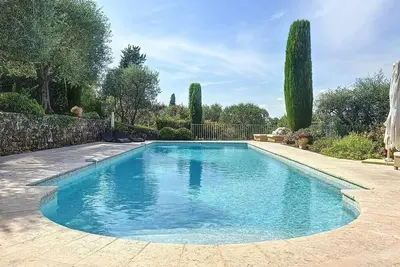 Image de Les Cyprès - Splendide Villa proche Valbonne - Piscine - Vue époustouflante