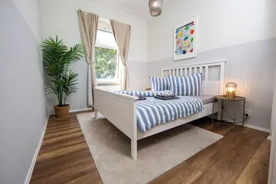 Image de Lovely Period-Apartment w/Smart-Tv, Parking, etc.