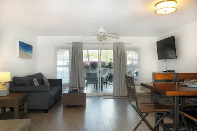 Image de Beautiful Townhomes Downtown Grace Bay