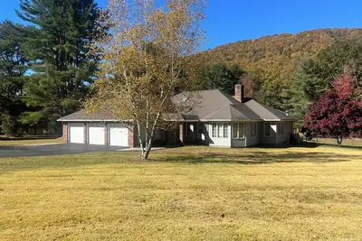 Image de Riverside Retreat in The Catskill Mountains
