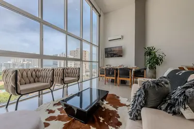 Image de Modern 3br duplex Apt. Great view and location