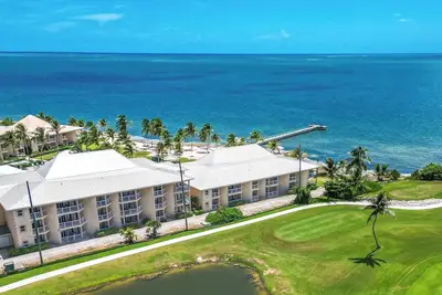 Image de Let's Runaway to the Island! 3 Island View Units, Pets Allowed, Near Camana Bay!