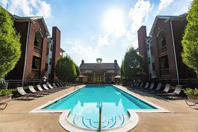 Image de Charming 2-bedroom apartment in the Beaumont area of Lexington, Ky.
