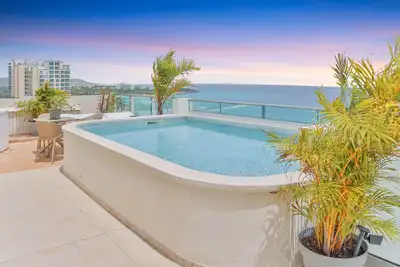 Image de Sapphire Beachfront Penthouse