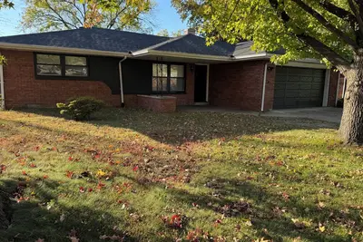 Image de Centrally located, 7 miles from ScottAFB, 14 miles to Downtown St Louis