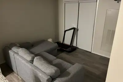 Image de Apartment building available from November 1. Evanston Nw Calgary.