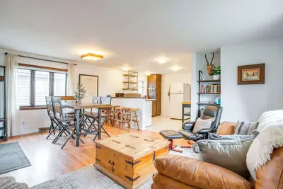 Image de Hike, Ski & More: Walkable Downtown Granby Home