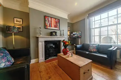 Image de Historic Winchester Apartment