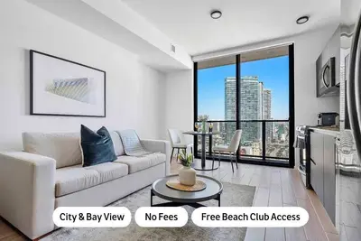 Image de Mvr - Presidential Studio with Bay & City Views!