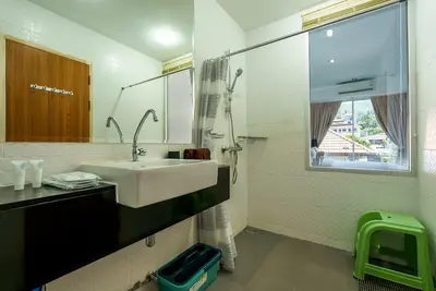 Image de 1 bedroom Cosy apartment In Karon