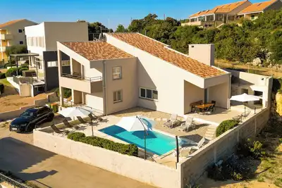 Image de Villa-Simon - your retreat on the Croatian coast. Direct access to the sea!