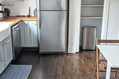 Image de Charming 2-bedroom house north of Ball State University