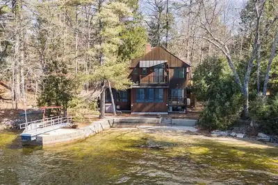Image de New for 2025! Sebago Lake Retreat with Sandy Beach & Stunning Sunset Views!