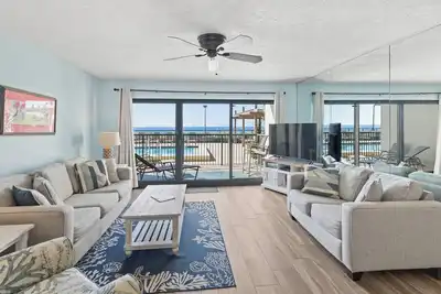 Image de 116 - Breathtaking gulf views. Beautifully remodeled condo. Destin Beach Club